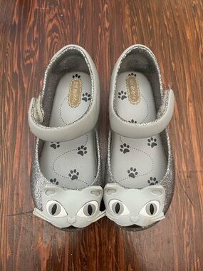 Girls' Mini Melissa Gray Glitter Cat Shoes!